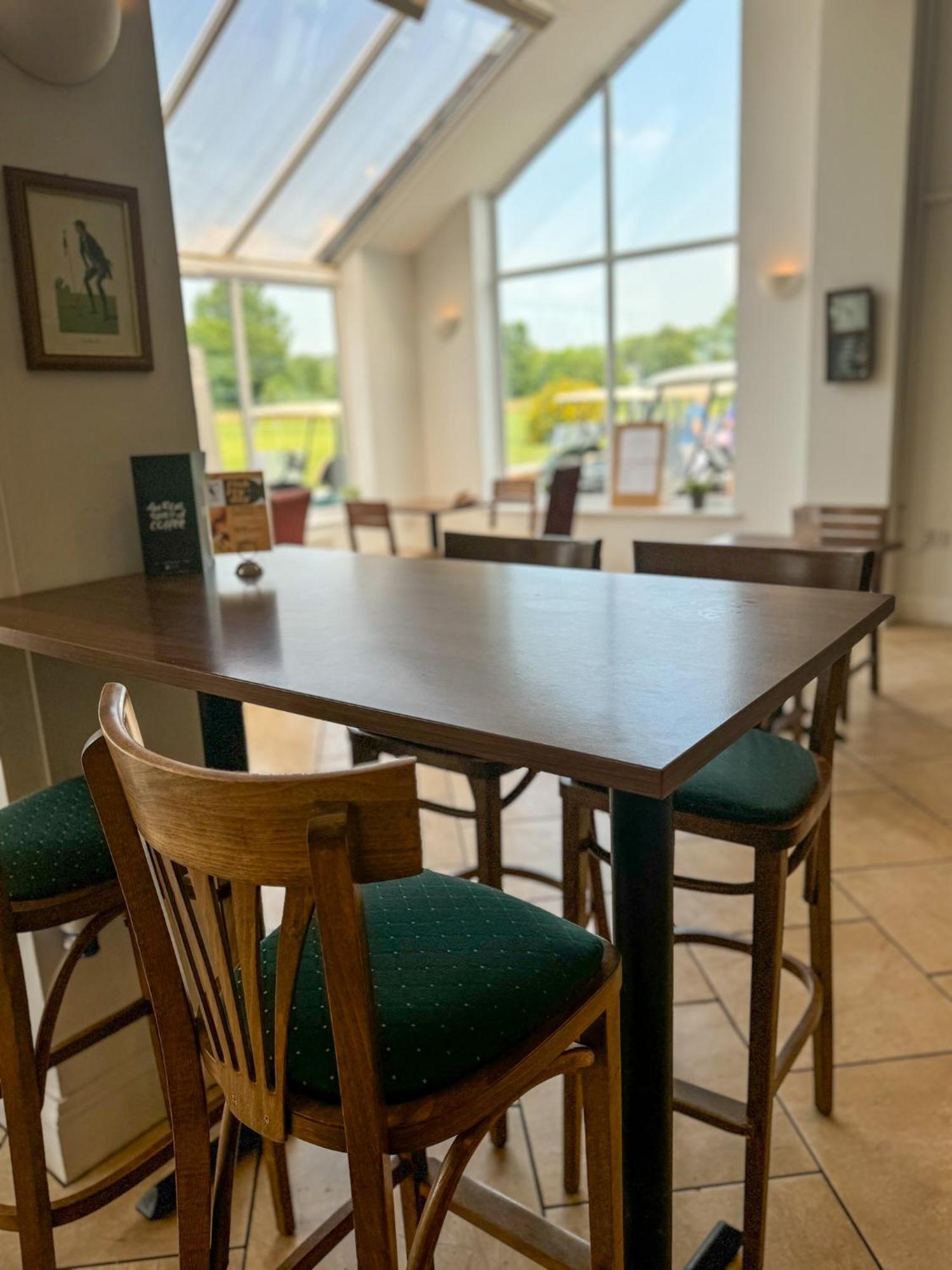 Rodway Hill Golf & Eco Pod Hotel Gloucester Dış mekan fotoğraf